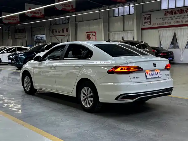 Volkswagen Bora 2024