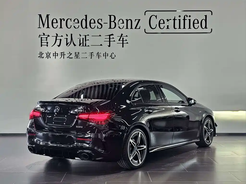 Mercedes-Benz A-Class AMG 2025 — фото 3