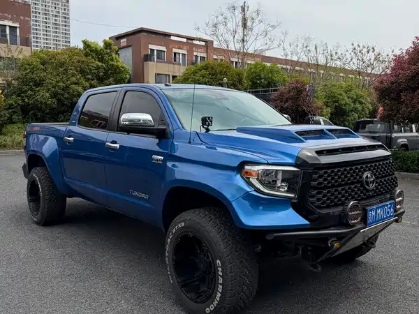 Toyota Tundra 2014