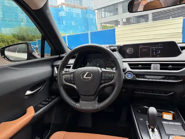 Lexus UX New Energy 2023