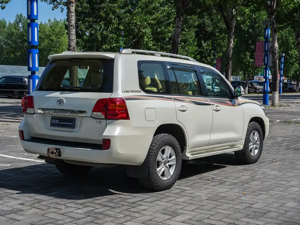 Toyota Land Cruiser 2016 — фото 5