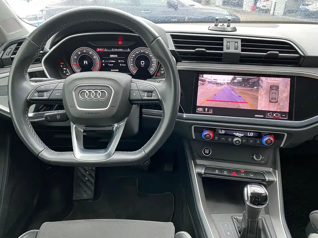 Audi Q3 2022 — фото 12