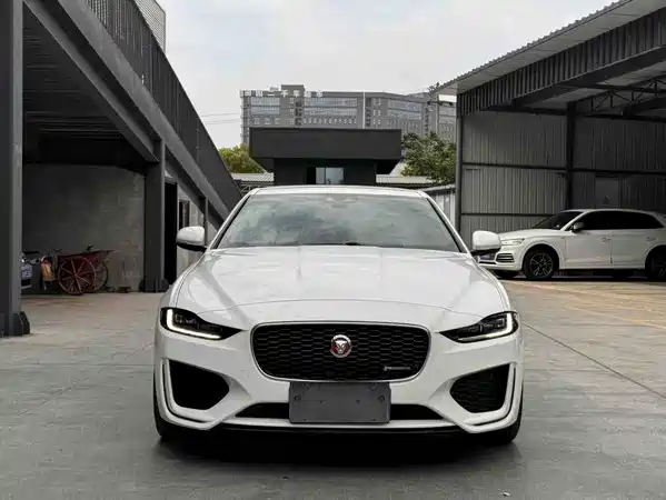 Jaguar XEL 2021