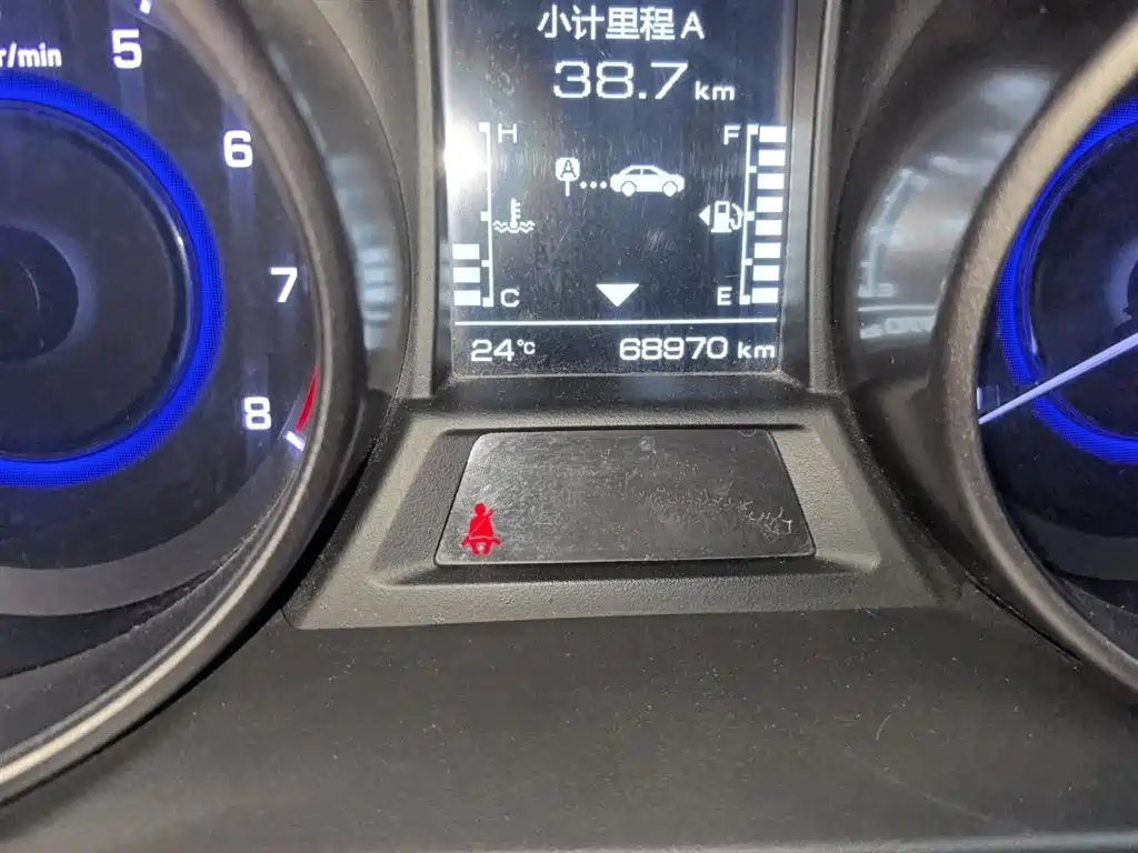 Changan Eado 2018 — фото 5