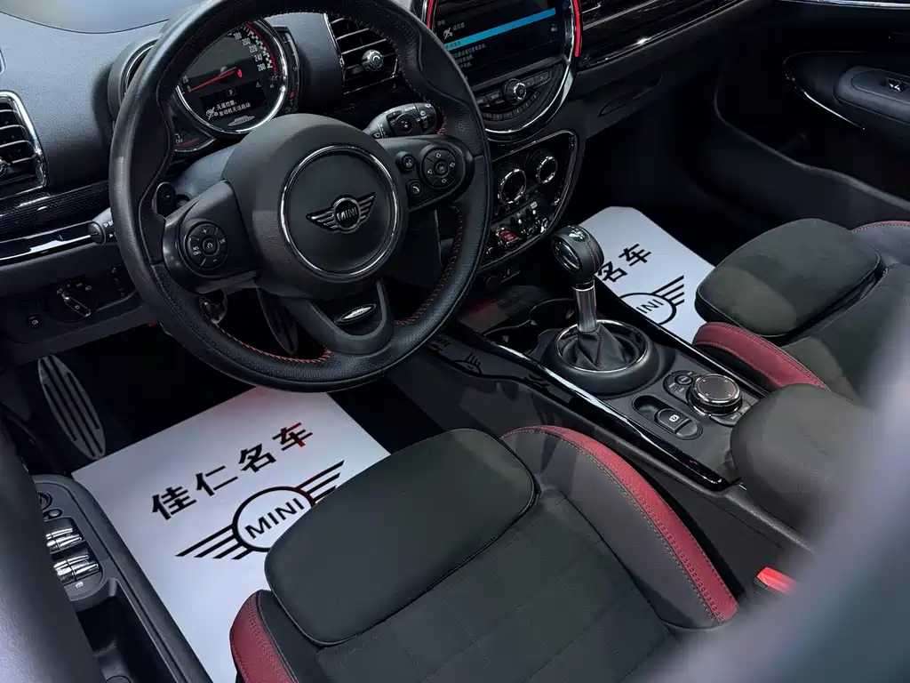 MINI JCW CLUBMAN 2018 — фото 16
