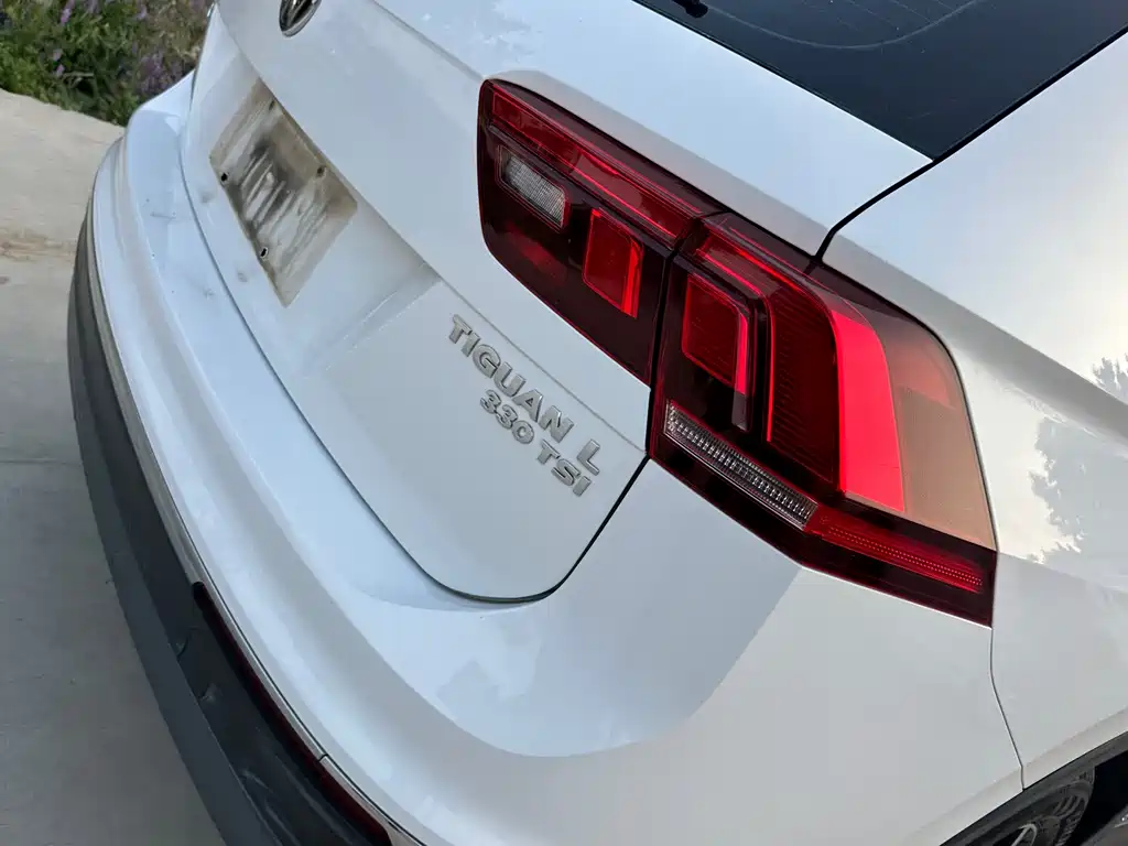 Volkswagen Tiguan L 2017 — фото 19