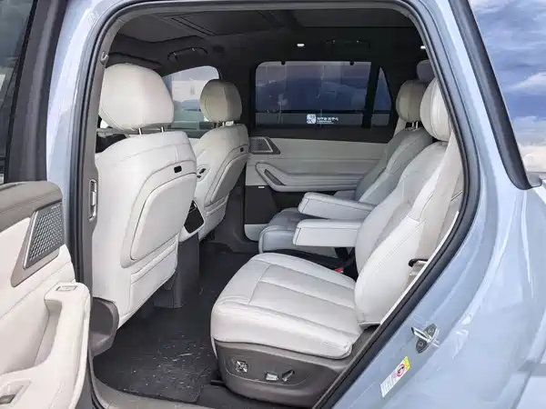 Denza N8L 2025