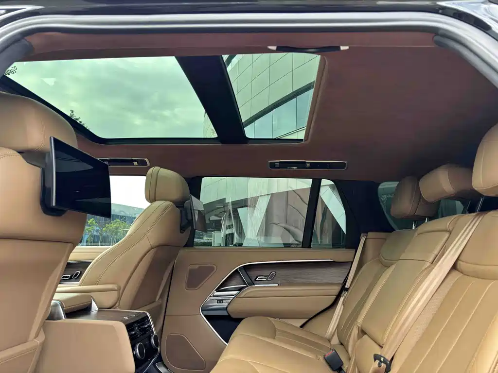 Land Rover Range Rover 2023 — фото 10