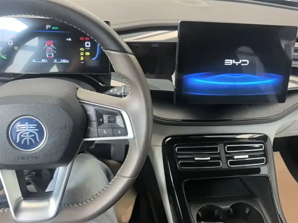 BYD Qin PLUS 2023 — фото 10