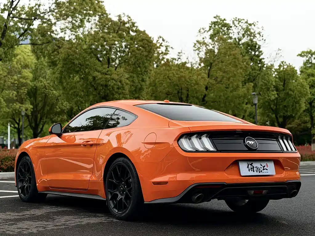 Ford Mustang 2020 — фото 6