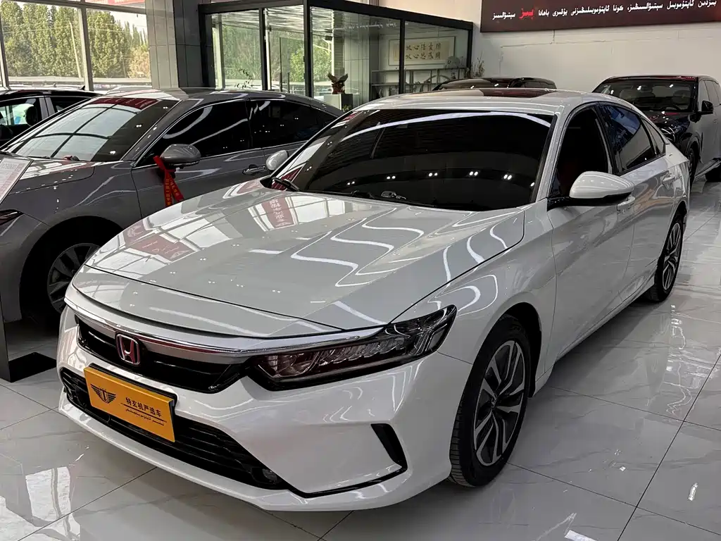 Honda Inspire 2022 — фото 1