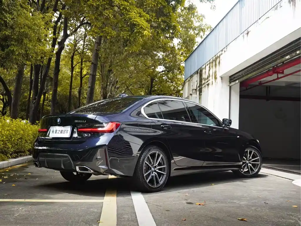 BMW 3 Series 2024