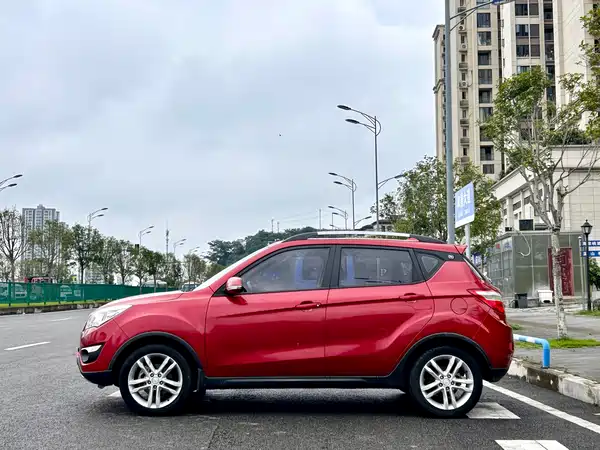 Changan CS35 2015