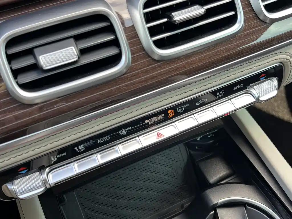 Mercedes-Benz GLS 2022 — фото 24