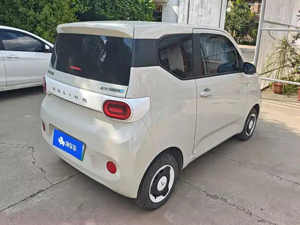 Wuling Hongguang MINIEV 2025