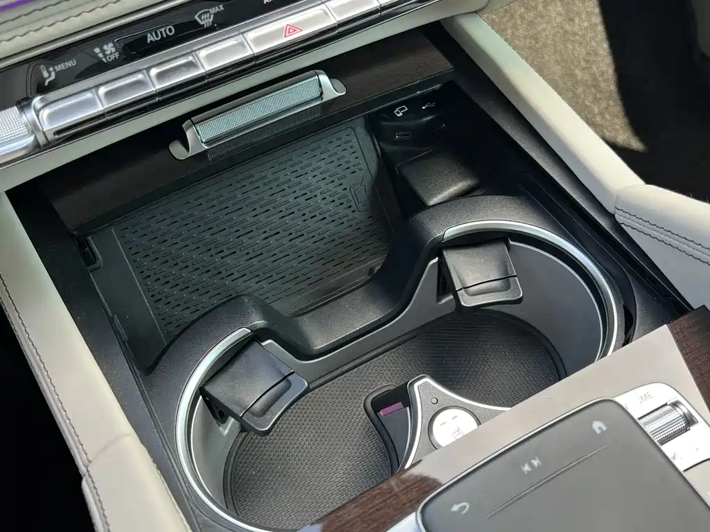 Mercedes-Benz GLS 2022 — фото 21