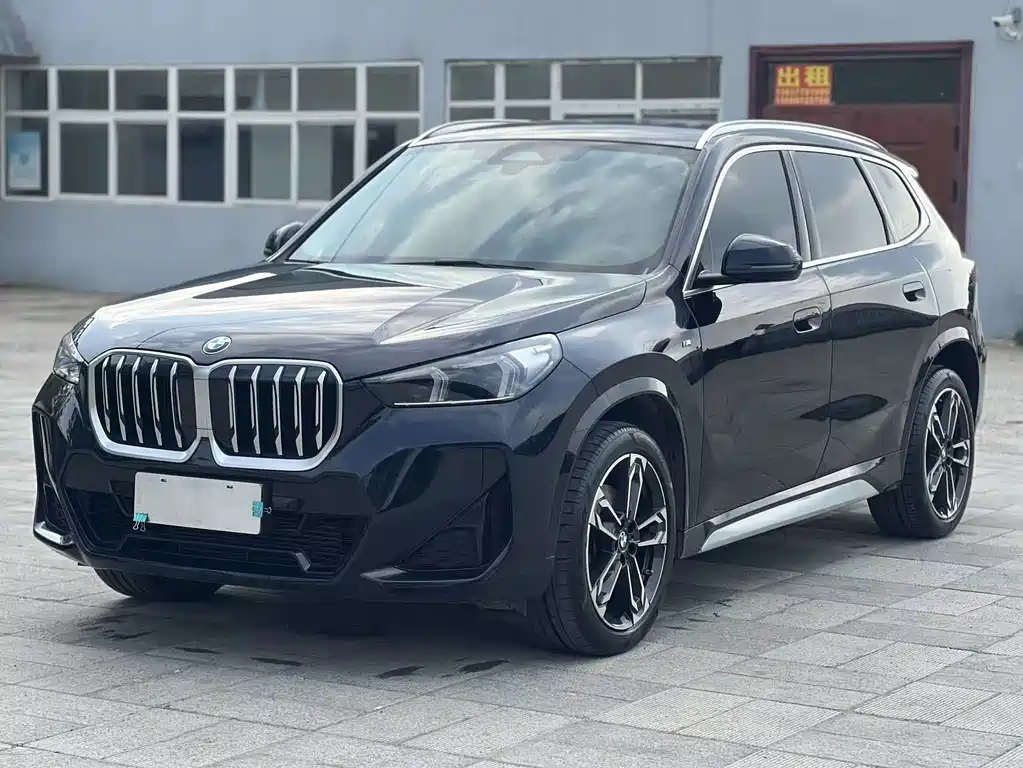 BMW X1 2024 — фото 1