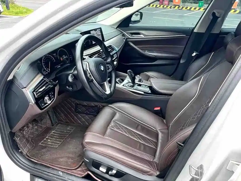BMW 5 Series 2020