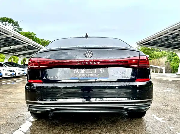Volkswagen Passat 2023