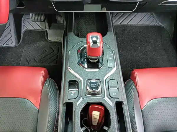 Geely ICON 2020