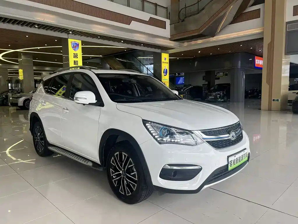 BYD Song New Energy 2018 — фото 3