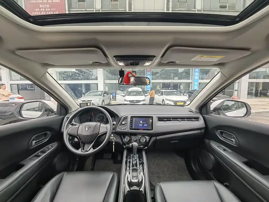 Honda Vezel 2020 — фото 9