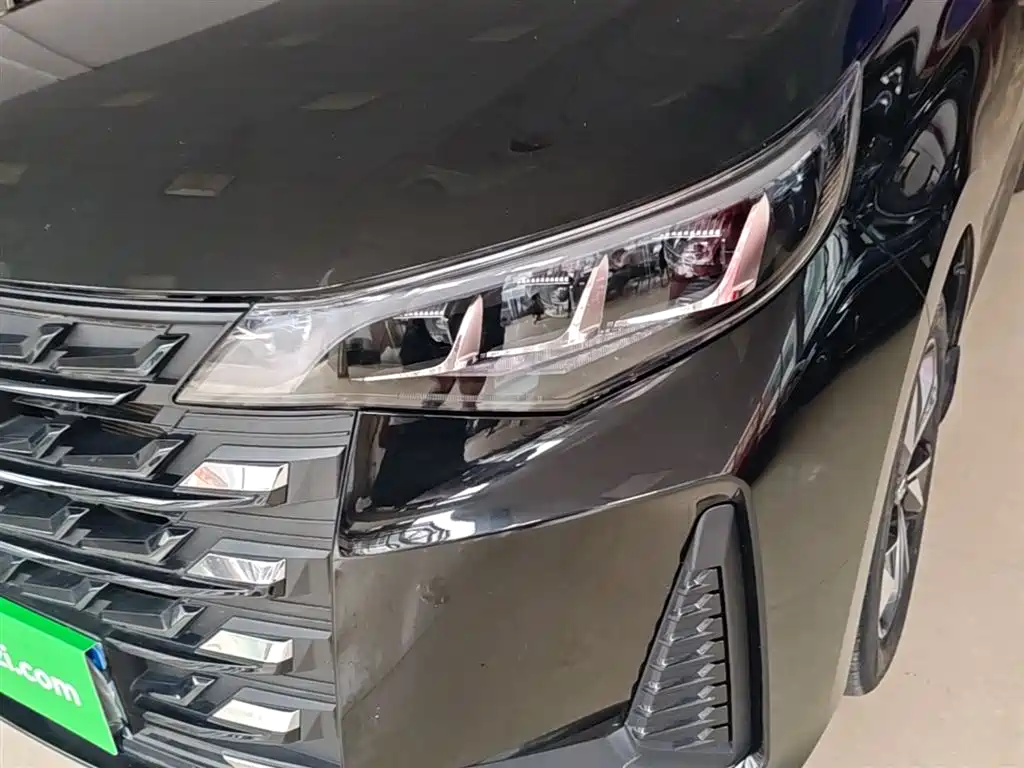 GAC Motor Trumpchi M6 2023 — фото 24