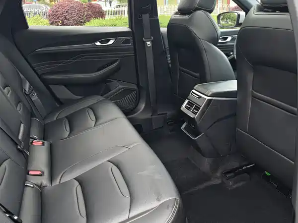 Geely Xingrui 2023