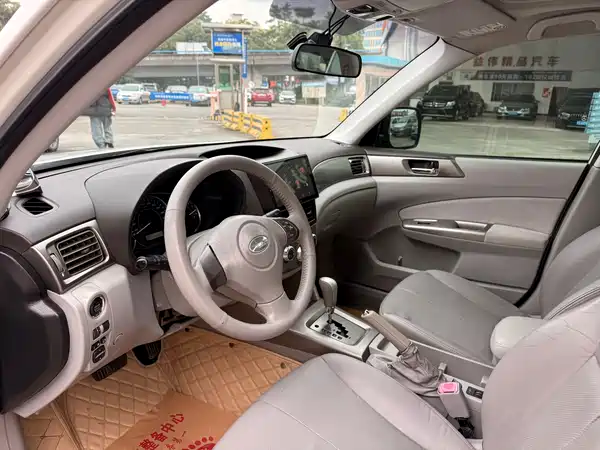 Subaru Forester 2010