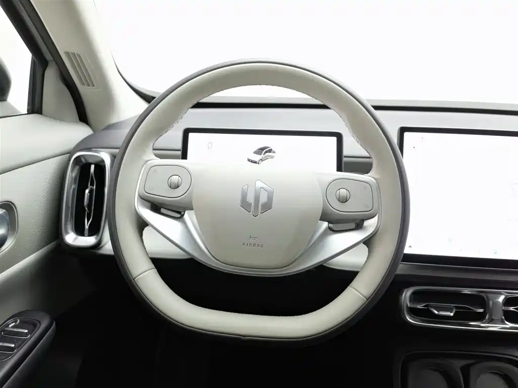 Leapmotor B10 2025 — фото 11