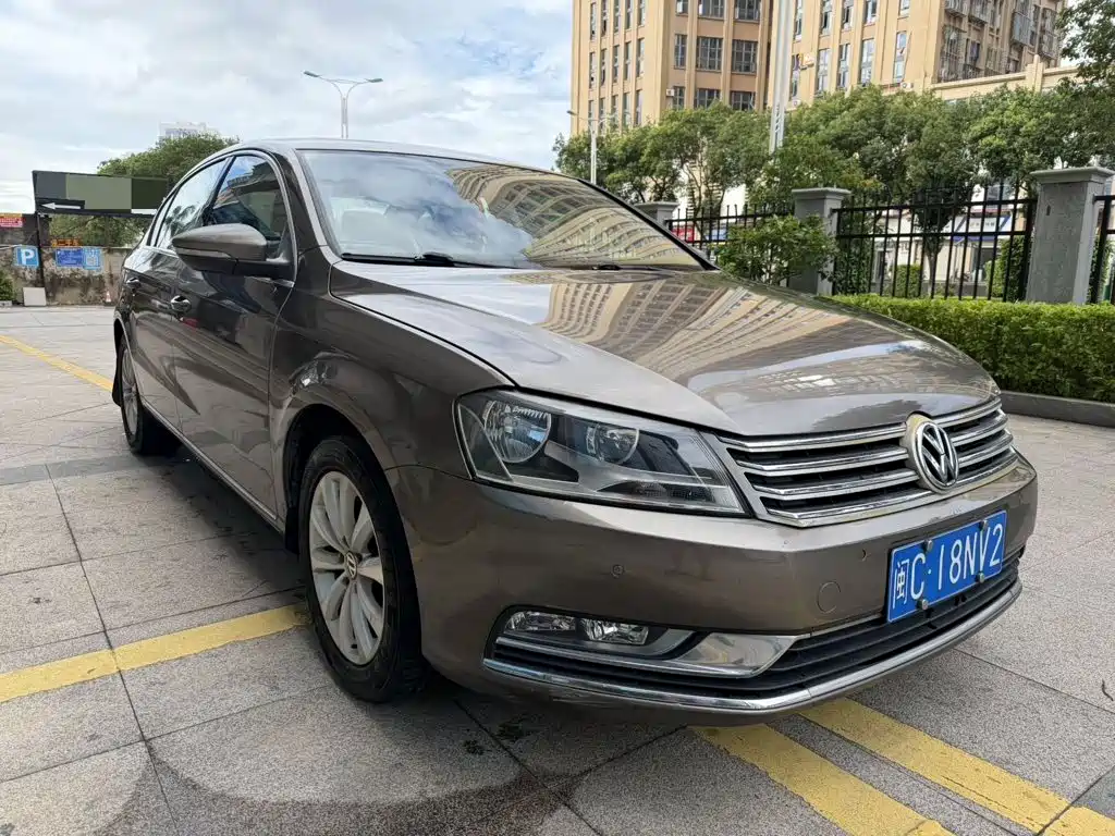Volkswagen Magotan 2013