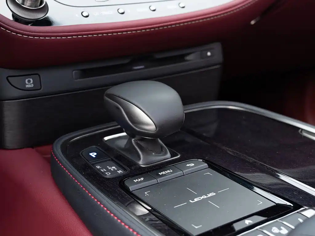 Lexus LS 2021 — фото 15
