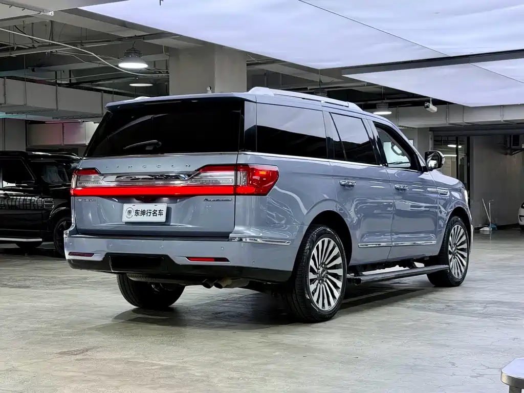 Lincoln Navigator 2019 — фото 4