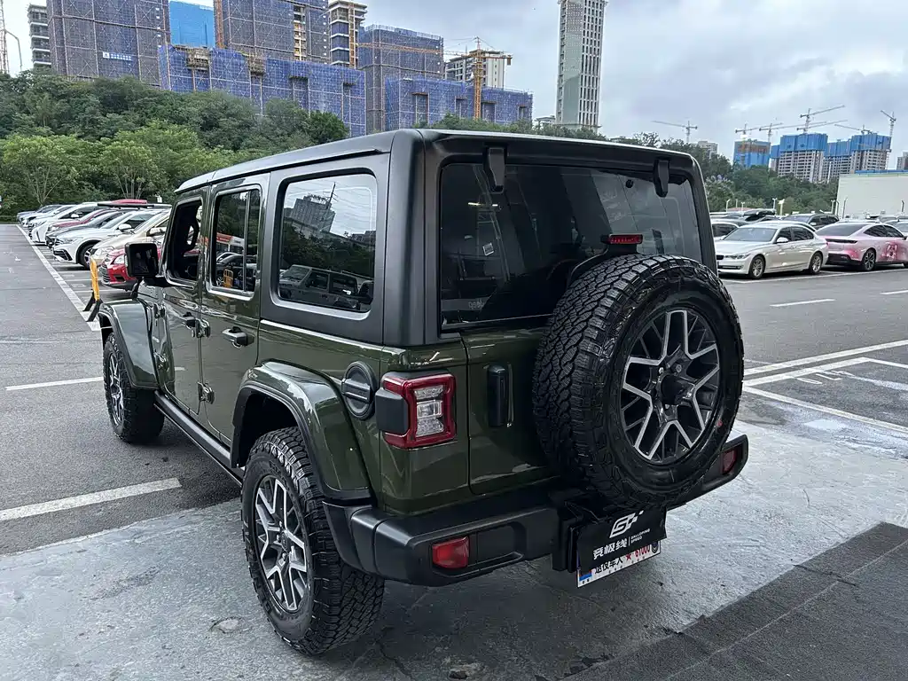 Jeep Wrangler 2024 — фото 13