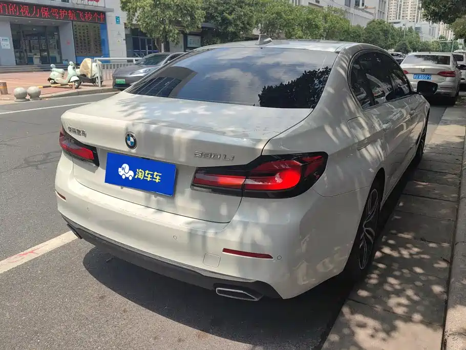 BMW 5 Series 2022