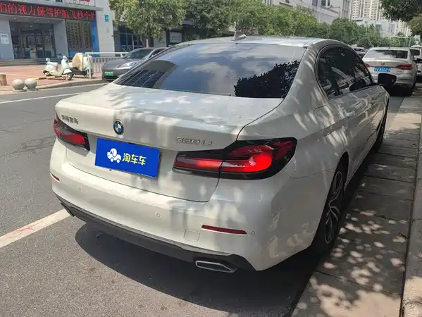 BMW 5 Series 2022