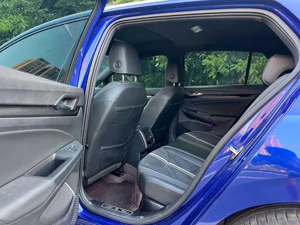 Volkswagen Golf 2022