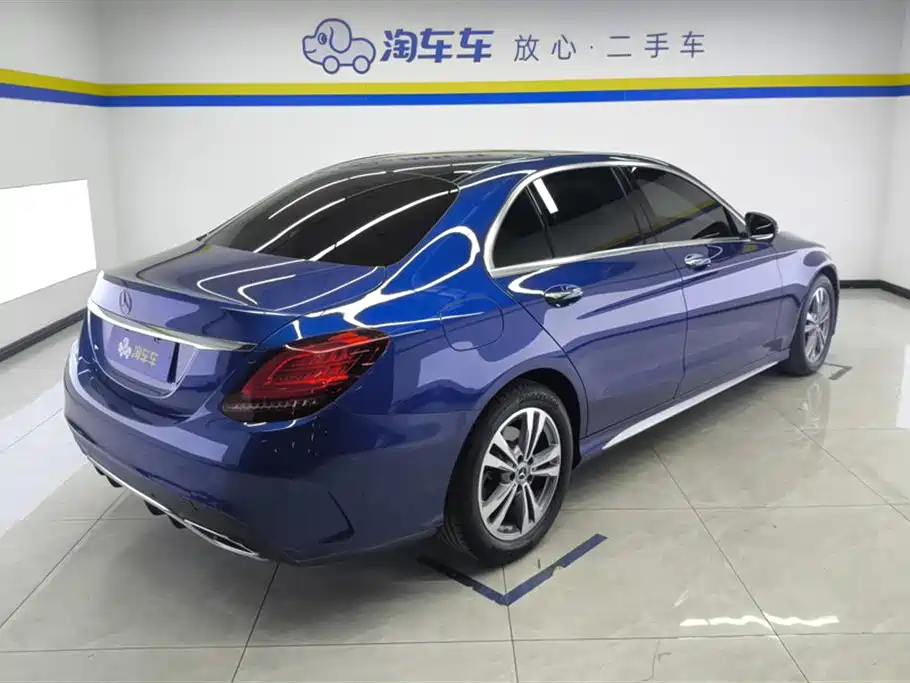 Mercedes-Benz C-Class 2021