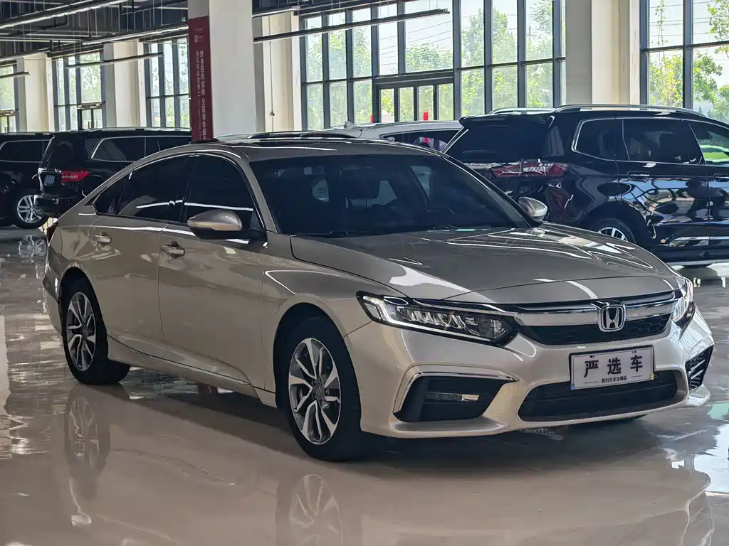 Honda Inspire 2019 — фото 3