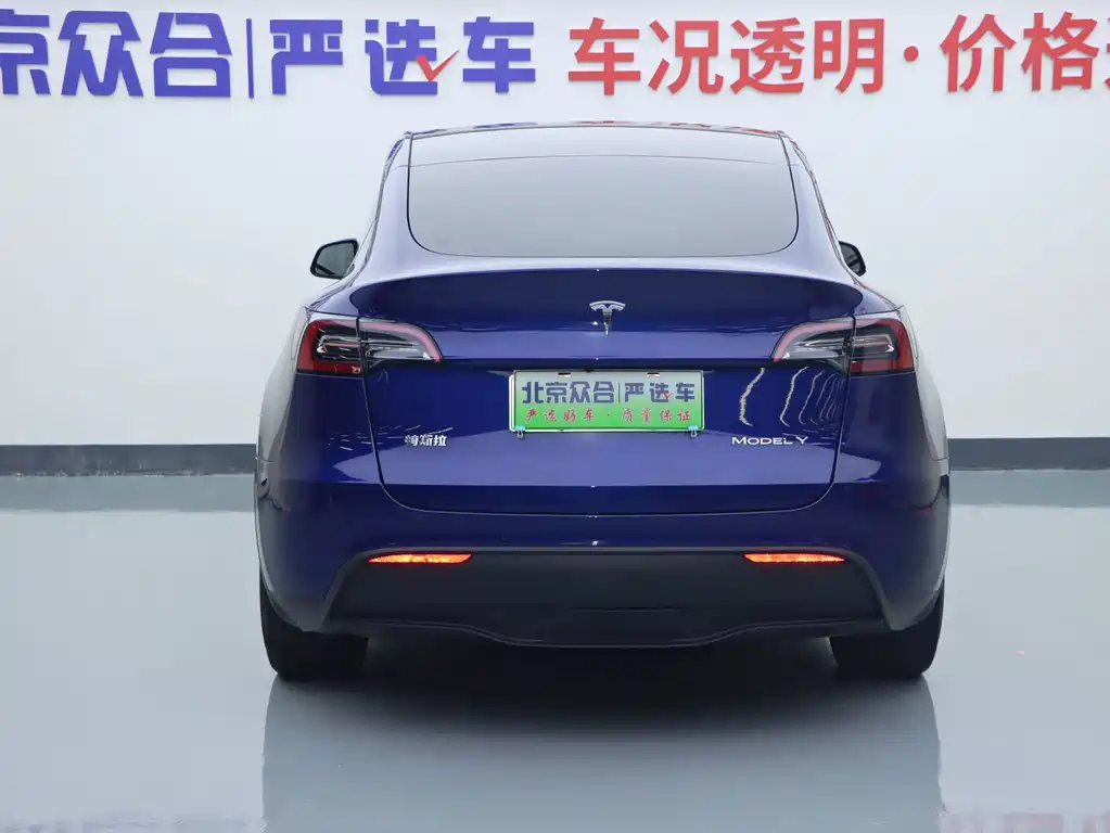 Tesla Model Y 2022 — фото 18