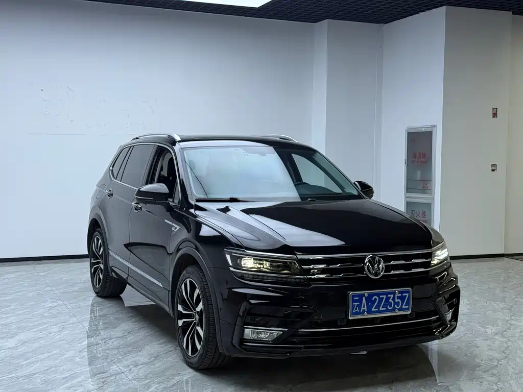 Volkswagen Tiguan L 2020 — фото 3