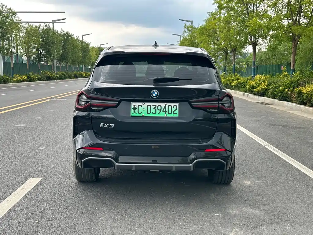BMW iX3 2023 — фото 5