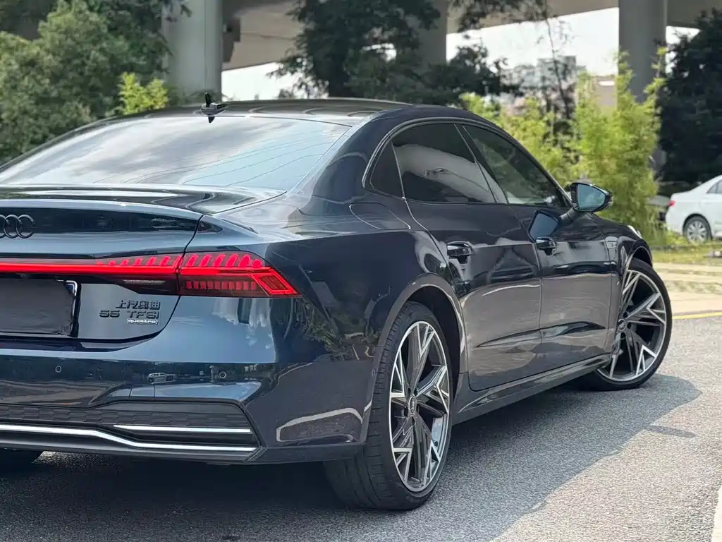 Audi A7L 2022 — фото 17