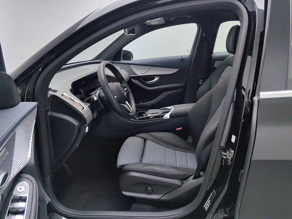 Mercedes-Benz EQC 2022 — фото 10