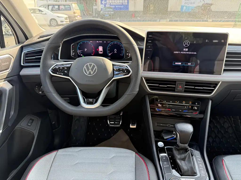 Volkswagen Tiguan L 2022 — фото 8