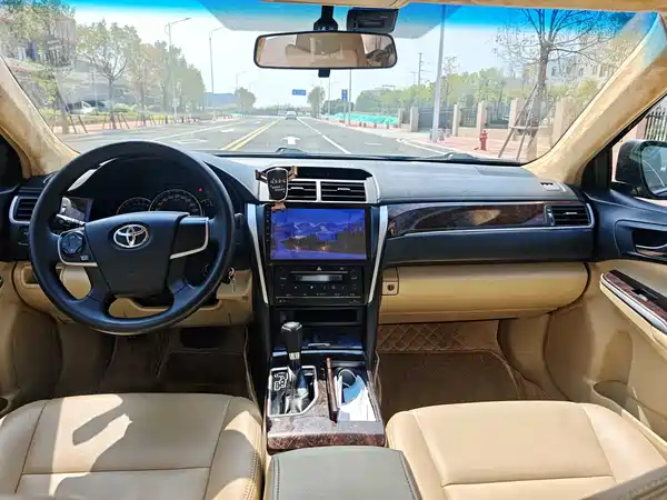 Toyota Camry 2016