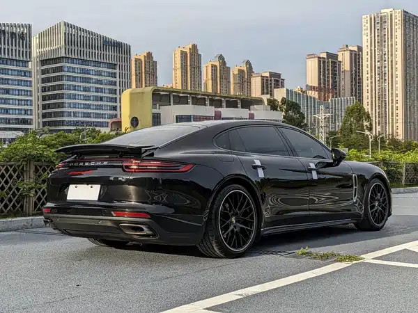 Porsche Panamera 2018