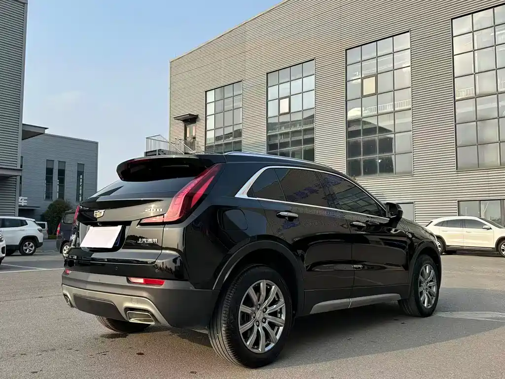 Cadillac XT4 2021 — фото 6