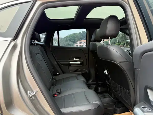 Mercedes-Benz GLA 2023