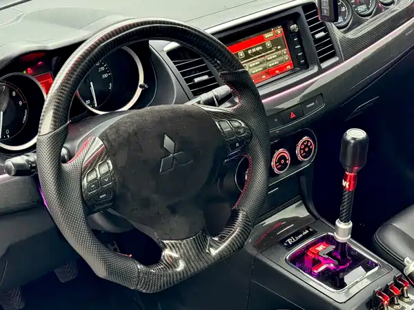 Mitsubishi Lancer EX 2012